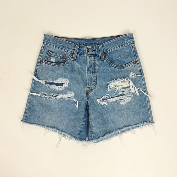 Levi’s Premium 501® Original High Rise Distressed ShortsSize 26”
